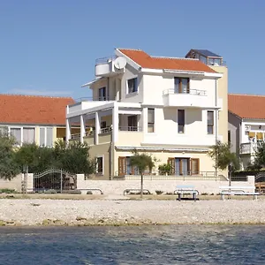 villa-ivana-bb.hotelinzadar.com/
